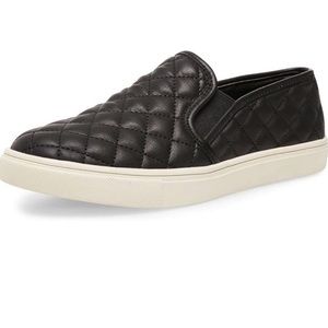 Steve Madden Women's Ecentrcq Sneaker size 9 1/2